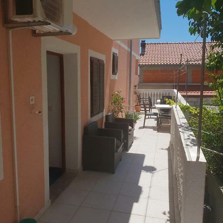 Guest House Alisa Hvar Town Luaran gambar