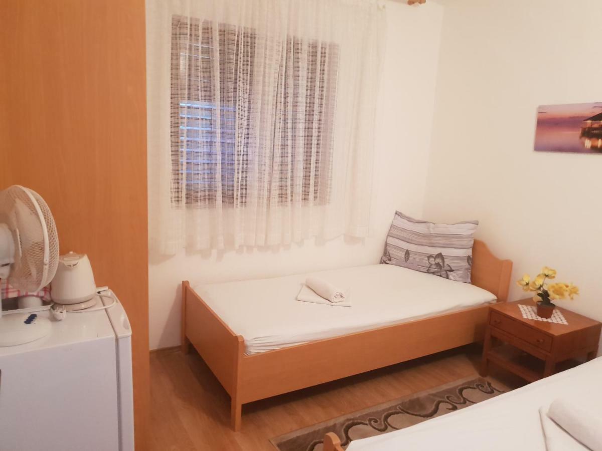 Guest House Alisa Hvar Town Luaran gambar