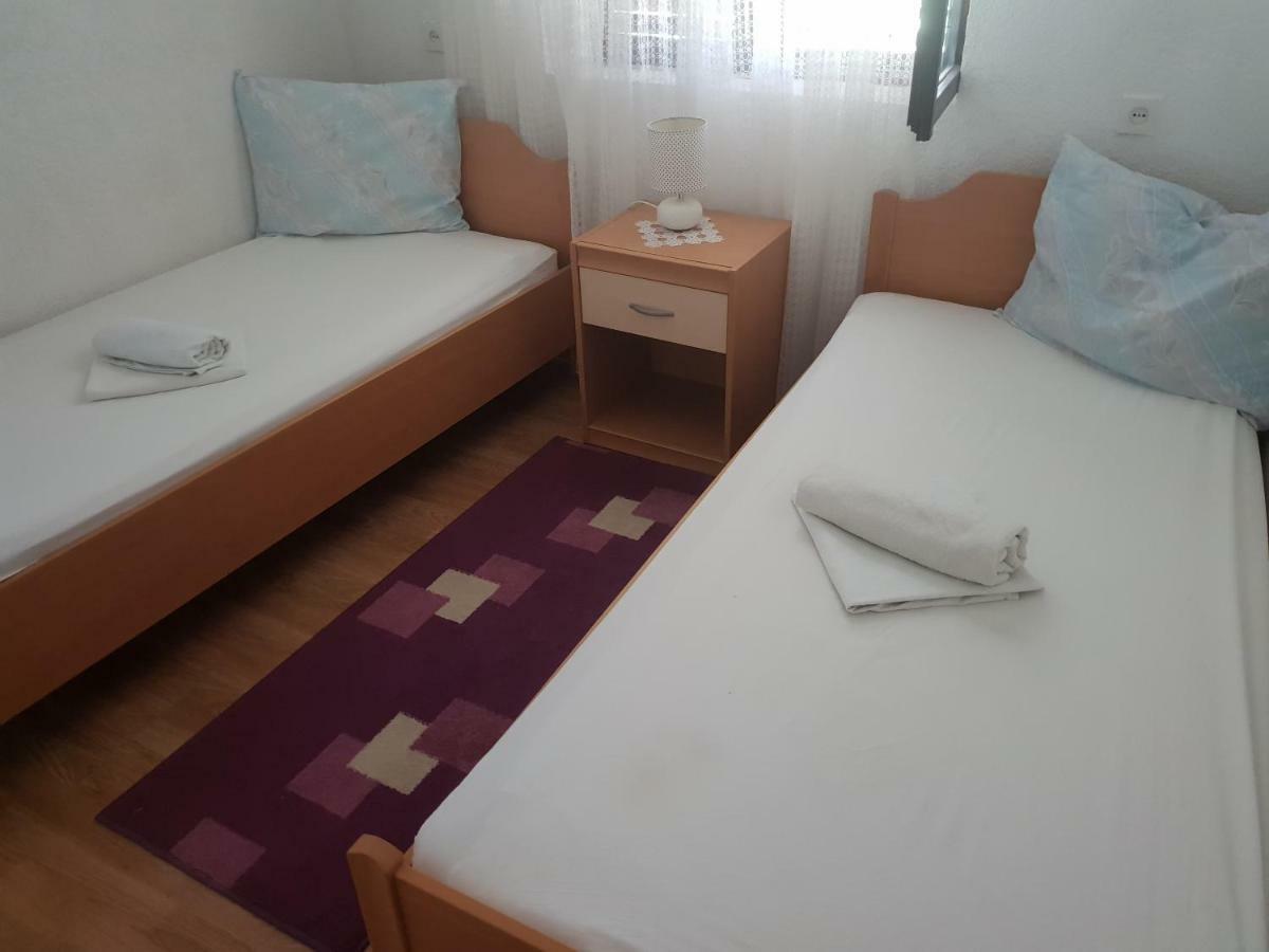Guest House Alisa Hvar Town Luaran gambar