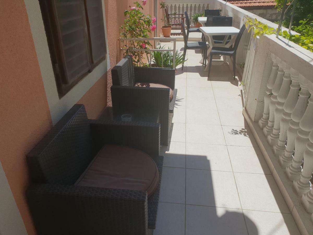 Guest House Alisa Hvar Town Luaran gambar