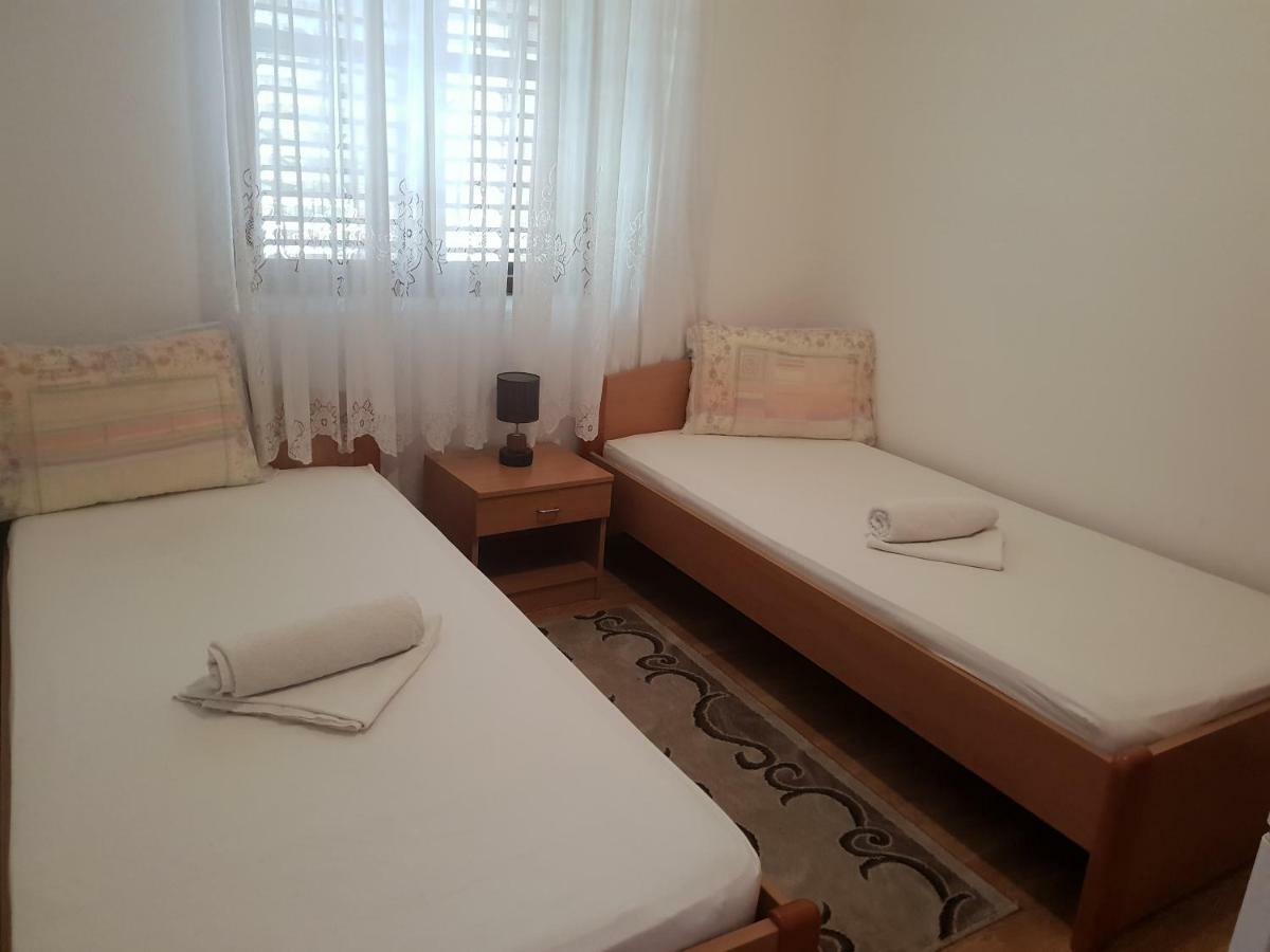 Guest House Alisa Hvar Town Luaran gambar