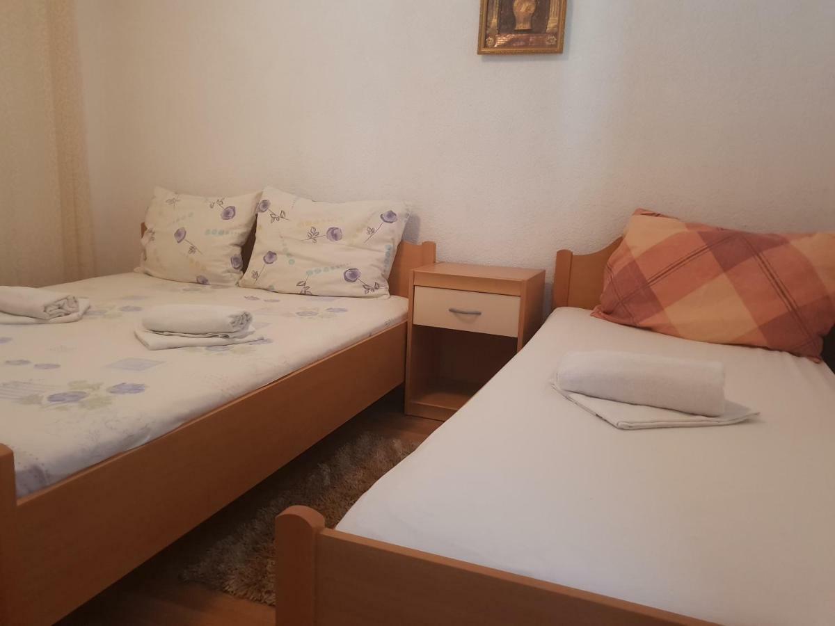 Guest House Alisa Hvar Town Luaran gambar